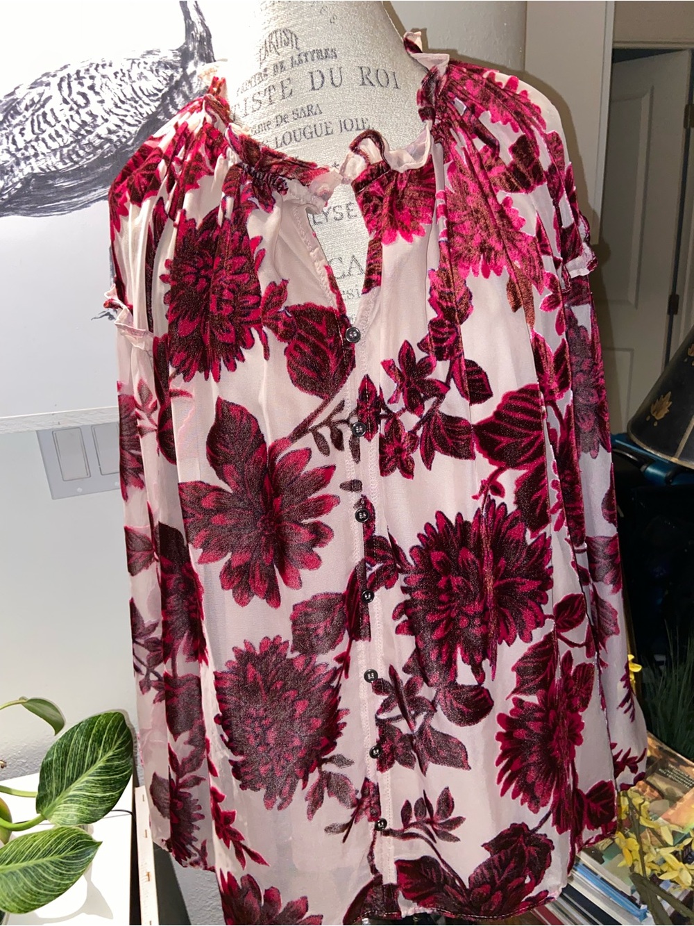 Cupio Pink and Magenta Floral Button-Front Blouse